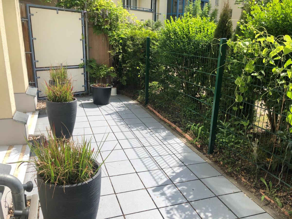 Sonnige Wohnung Im Zentrum Mit Terrasse U Tiefgarage - Netflix & Prime Leipzig Exterior photo